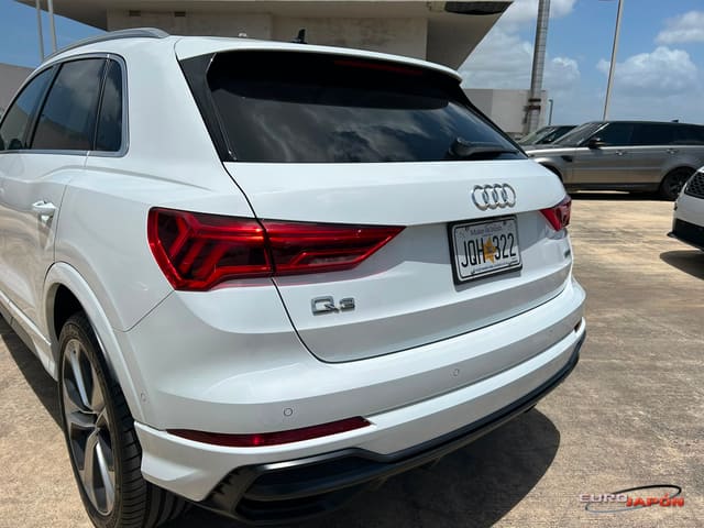 2021 Audi Q3 S line Premium Plus