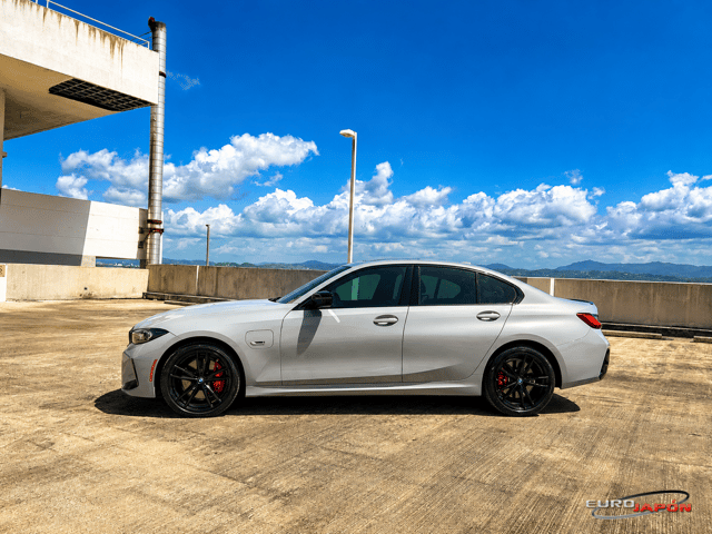 2023 BMW 3 Series 330e