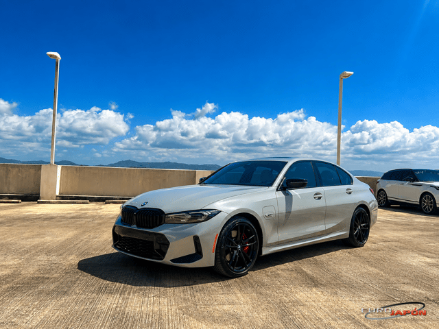 2023 BMW 3 Series 330e