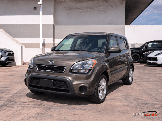 2013 Kia Soul +
