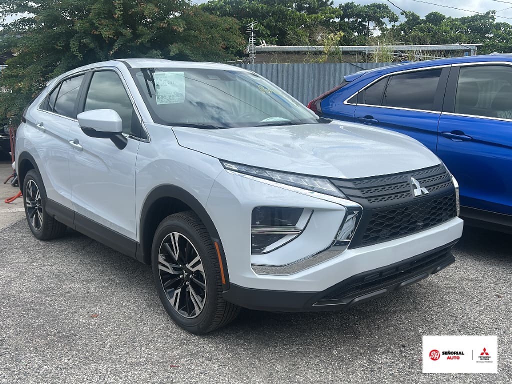 2026 Mitsubishi Eclipse Cross LE's photo
