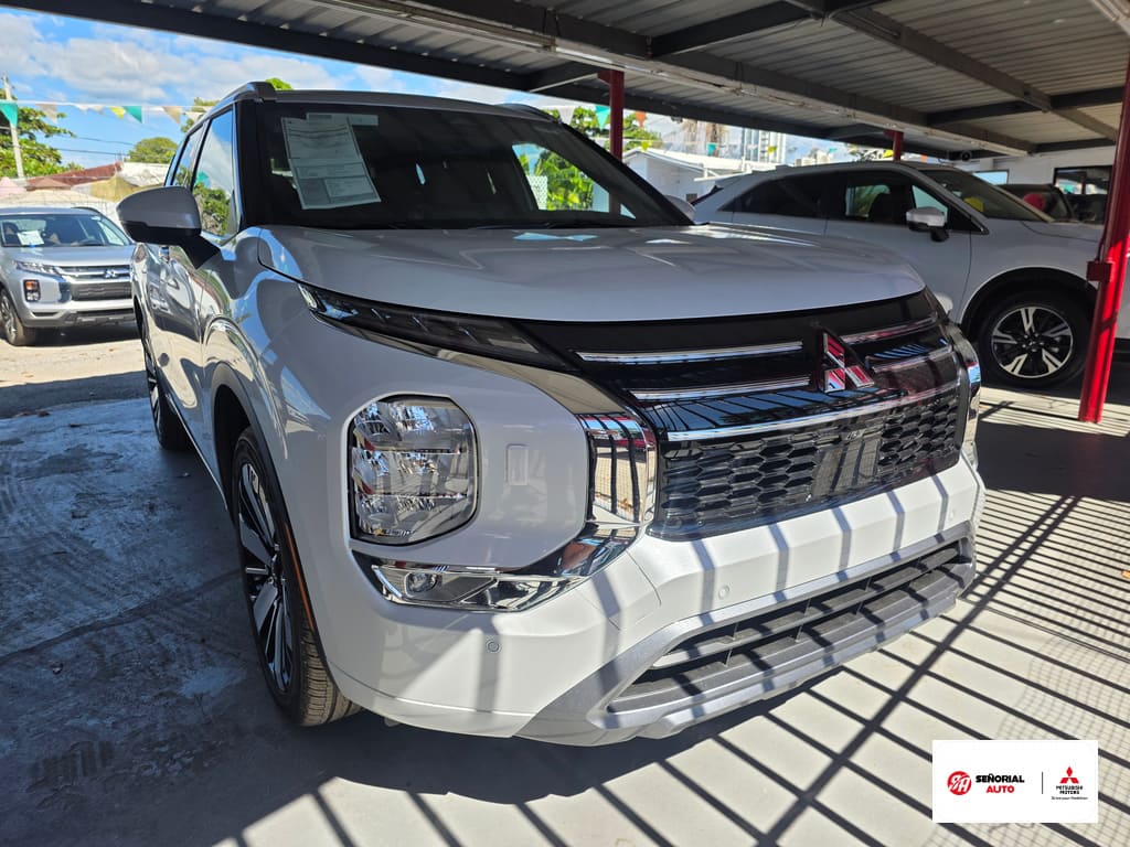 2026 Mitsubishi Outlander's photo