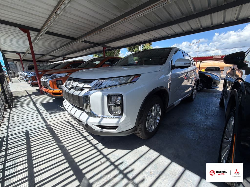 2026 Mitsubishi Outlander Sport 2.0 ES AWC CVT's photo