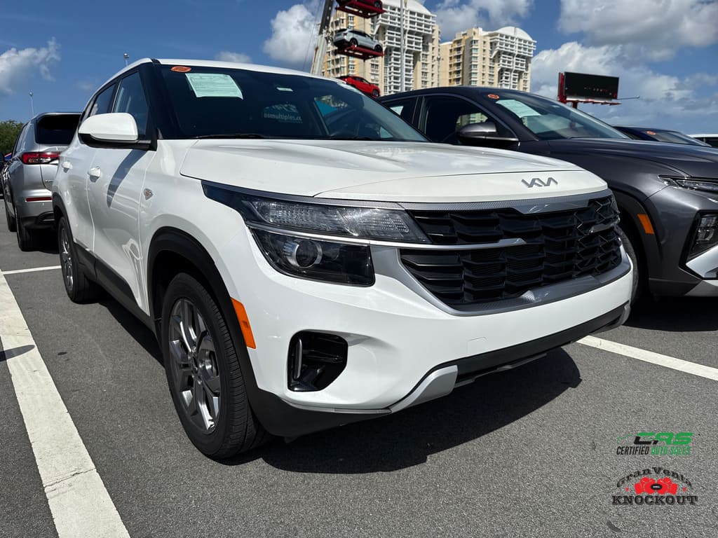 2024 Kia Seltos LX's photo
