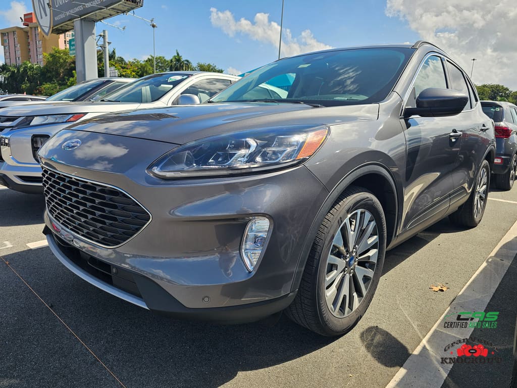 2022 Ford Escape Titanium AWD Hybrid's photo