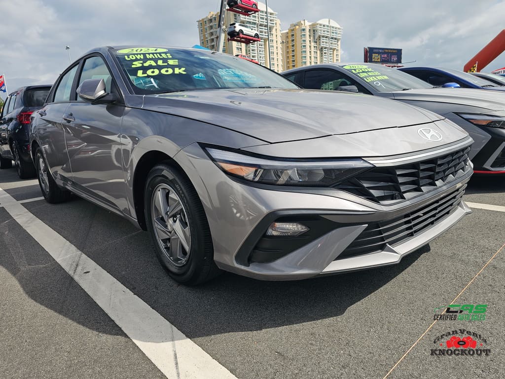 2024 Hyundai Elantra 2.0 SE IVT's photo