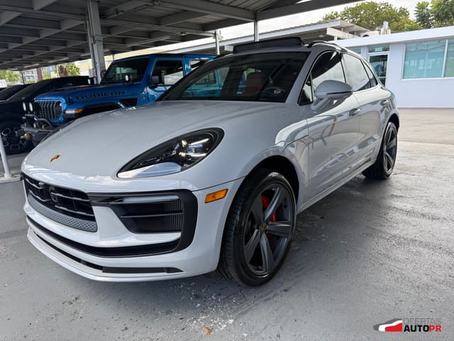 2025 Porsche Macan S