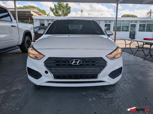 2019 Hyundai Accent SE