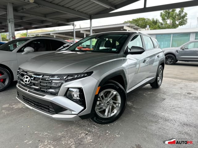 2025 Hyundai Tucson SE 4dr SUV (2.5L 4cyl 8A)
