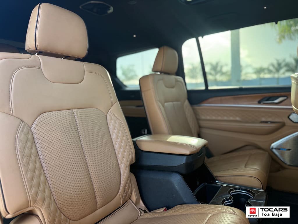 2022 Jeep Grand Cherokee L Summit Reserve - Photo 11