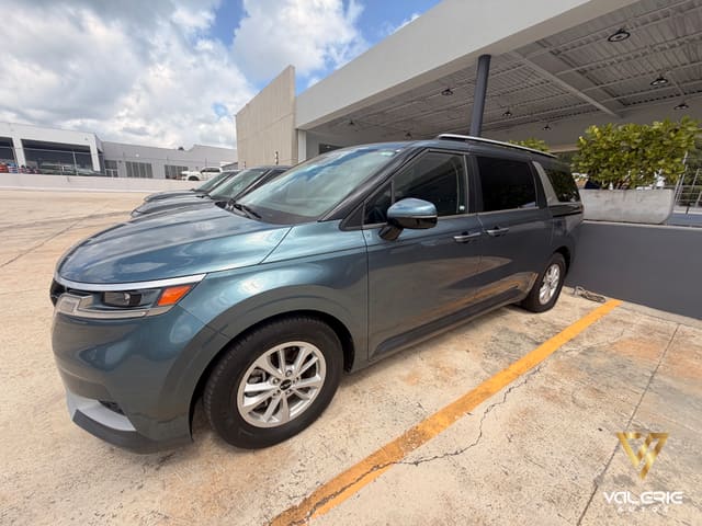 2024 Kia Carnival LX