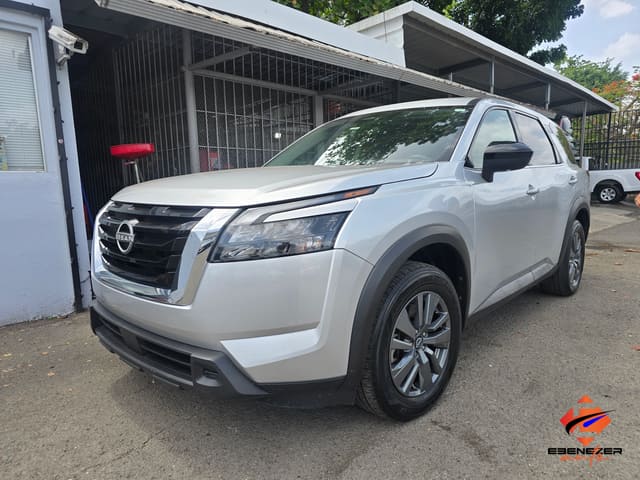 2024 Nissan Pathfinder S