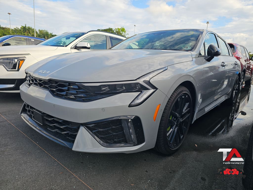 2025 Kia K5 GT's photo