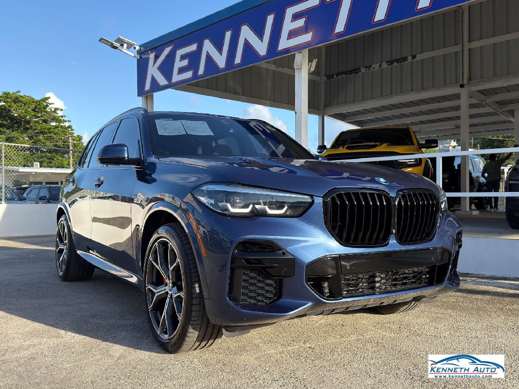 2023 BMW X5 45e's photo