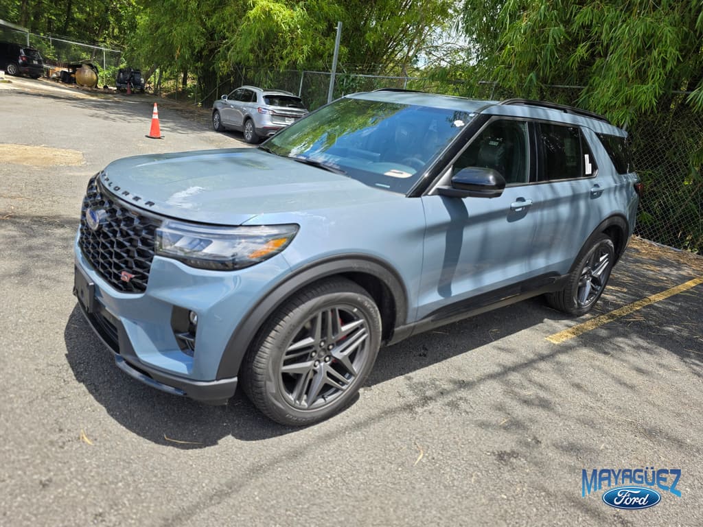 2026 Ford Explorer ST 4WD's photo
