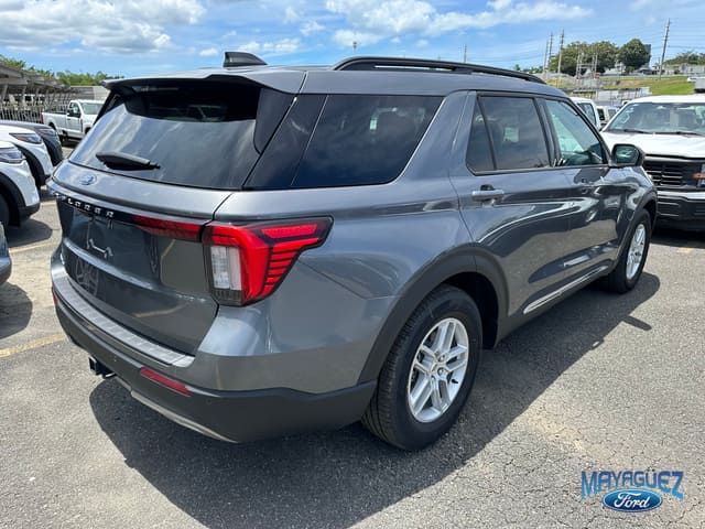 Ford Explorer Active 2025
