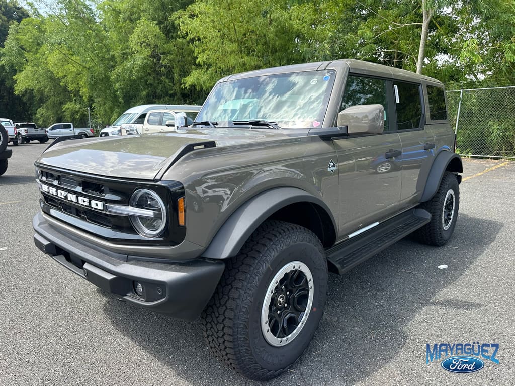 2026 Ford Bronco Outer Banks 4x4's photo