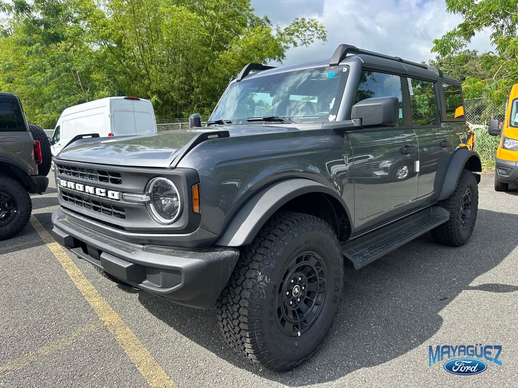 2026 Ford Bronco Base 4x4's photo