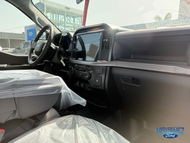 Ford F-150 XL 2025