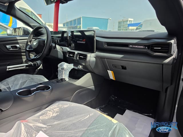 Ford Mustang GT 2026