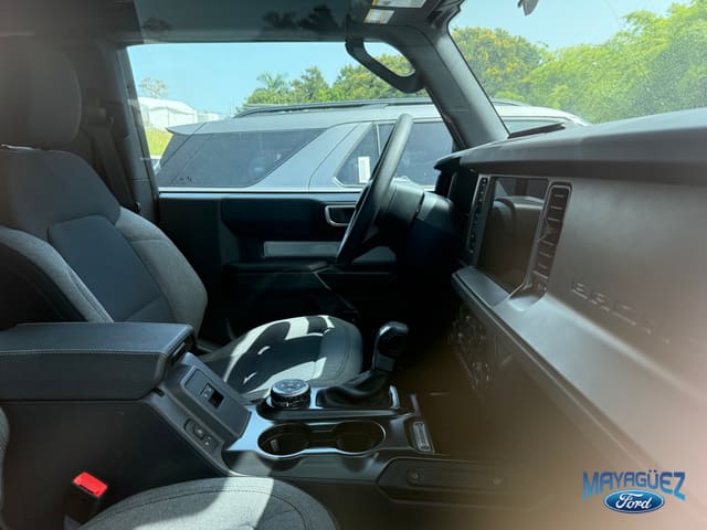 Ford Bronco Base 2026