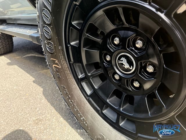 Ford Bronco Base 2026