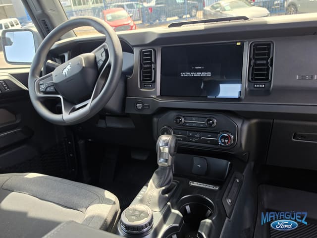 Ford Bronco Base 2026