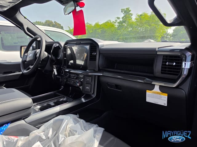 Ford F-150 STX 2026