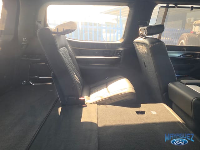 Jeep Grand Wagoneer Series III 2022