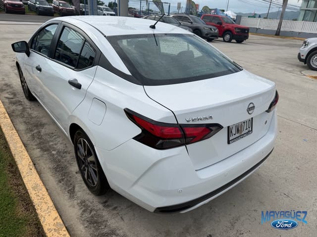 Nissan Versa S 2024