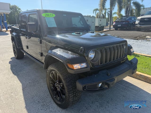Jeep Gladiator Nighthawk 2025