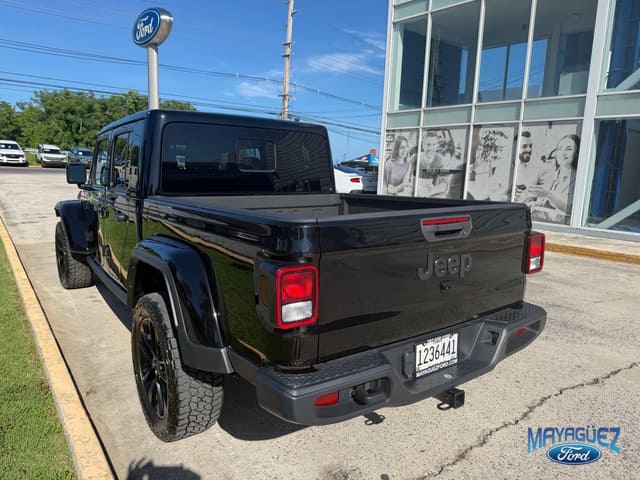 Jeep Gladiator Nighthawk 2025