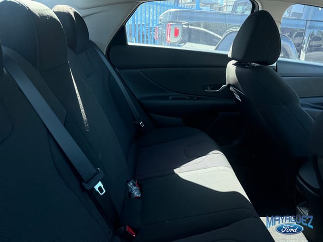 Hyundai Elantra SE 2025
