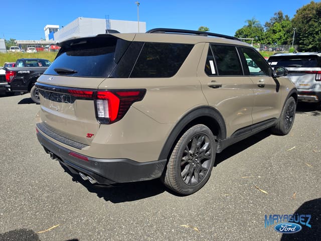 Ford Explorer ST 2027