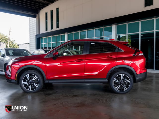 2025 Mitsubishi ECLIPSE CROSS LE