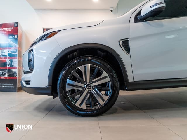 2025 Mitsubishi Outlander Sport S