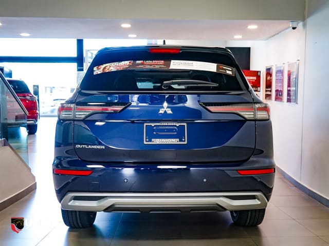 2026 Mitsubishi Outlander SEL