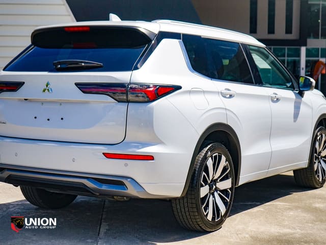 2024 Mitsubishi Outlander PHEV SEL
