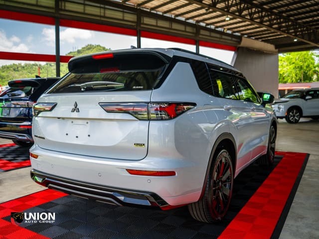 2026 Mitsubishi Outlander SEL