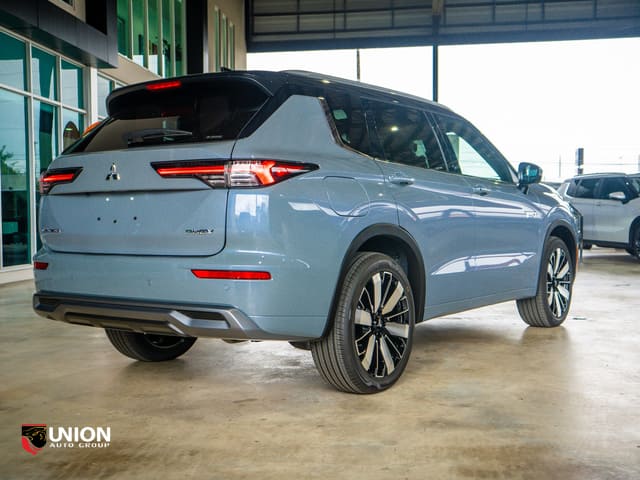 2026 Mitsubishi Outlander SEL