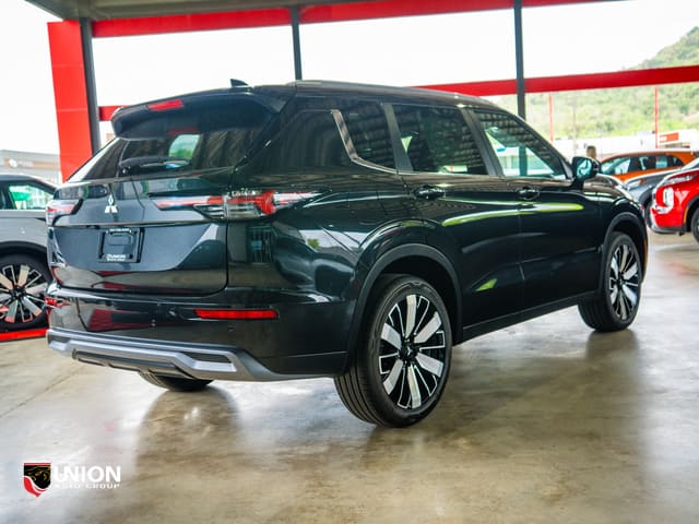 2026 Mitsubishi Outlander SEL