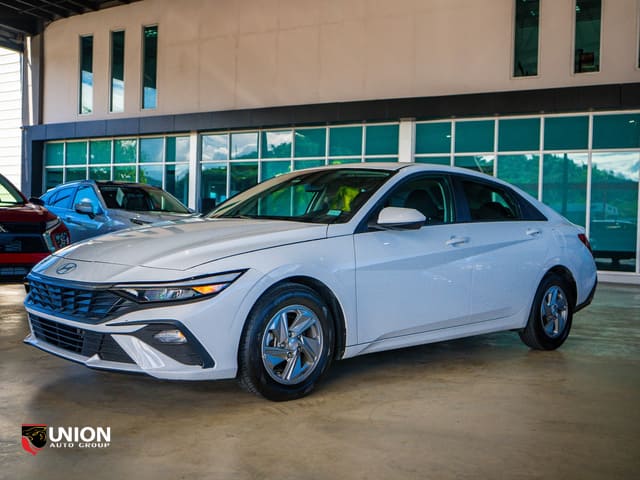 2025 Hyundai Elantra SE