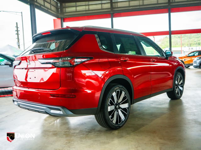 2026 Mitsubishi Outlander SEL