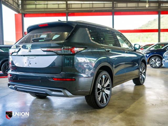 2026 Mitsubishi Outlander SEL