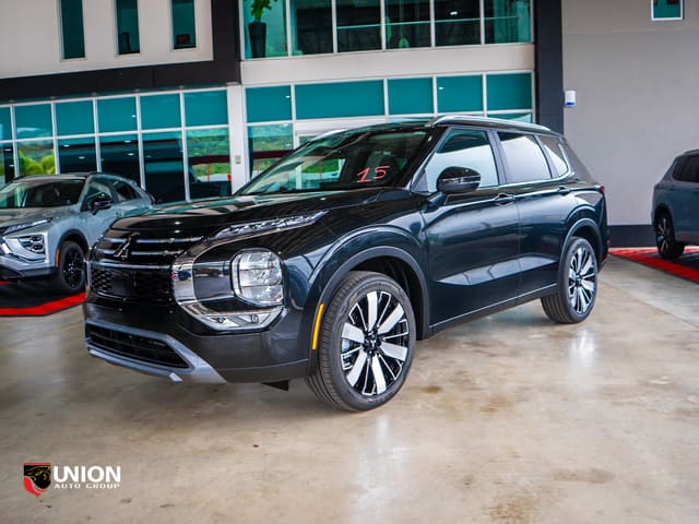 2026 Mitsubishi Outlander SE