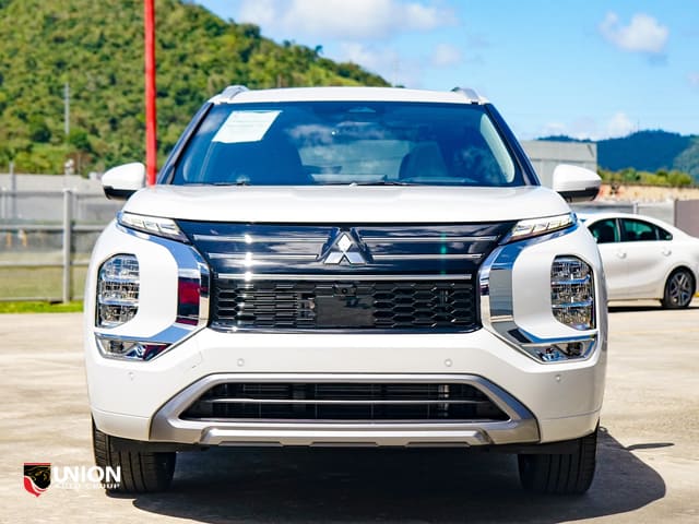 2026 Mitsubishi Outlander Plug-In Hybrid SEL