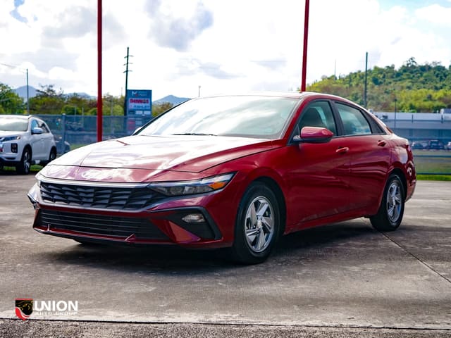2025 Hyundai Elantra SE
