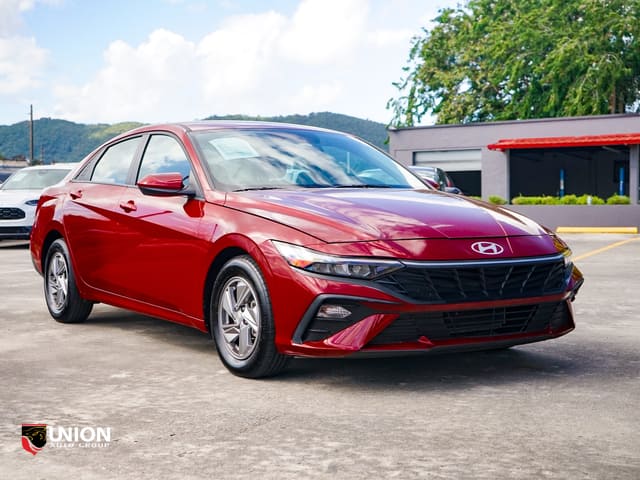2025 Hyundai Elantra SE