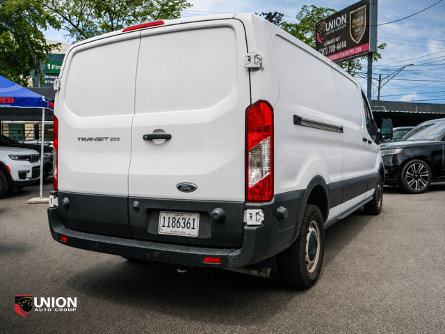 2024 Ford Transit Cargo Van