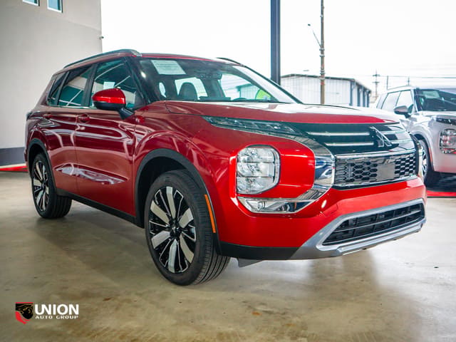 2026 Mitsubishi Outlander SE